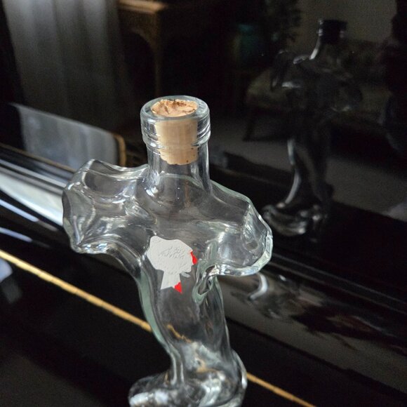 Italy country boot shaped clear glass empty bottle. Collectible wine bottle. - Picture 4 of 8
